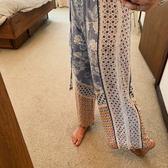 Angie flowy patterned pants - Picture 2 of 4